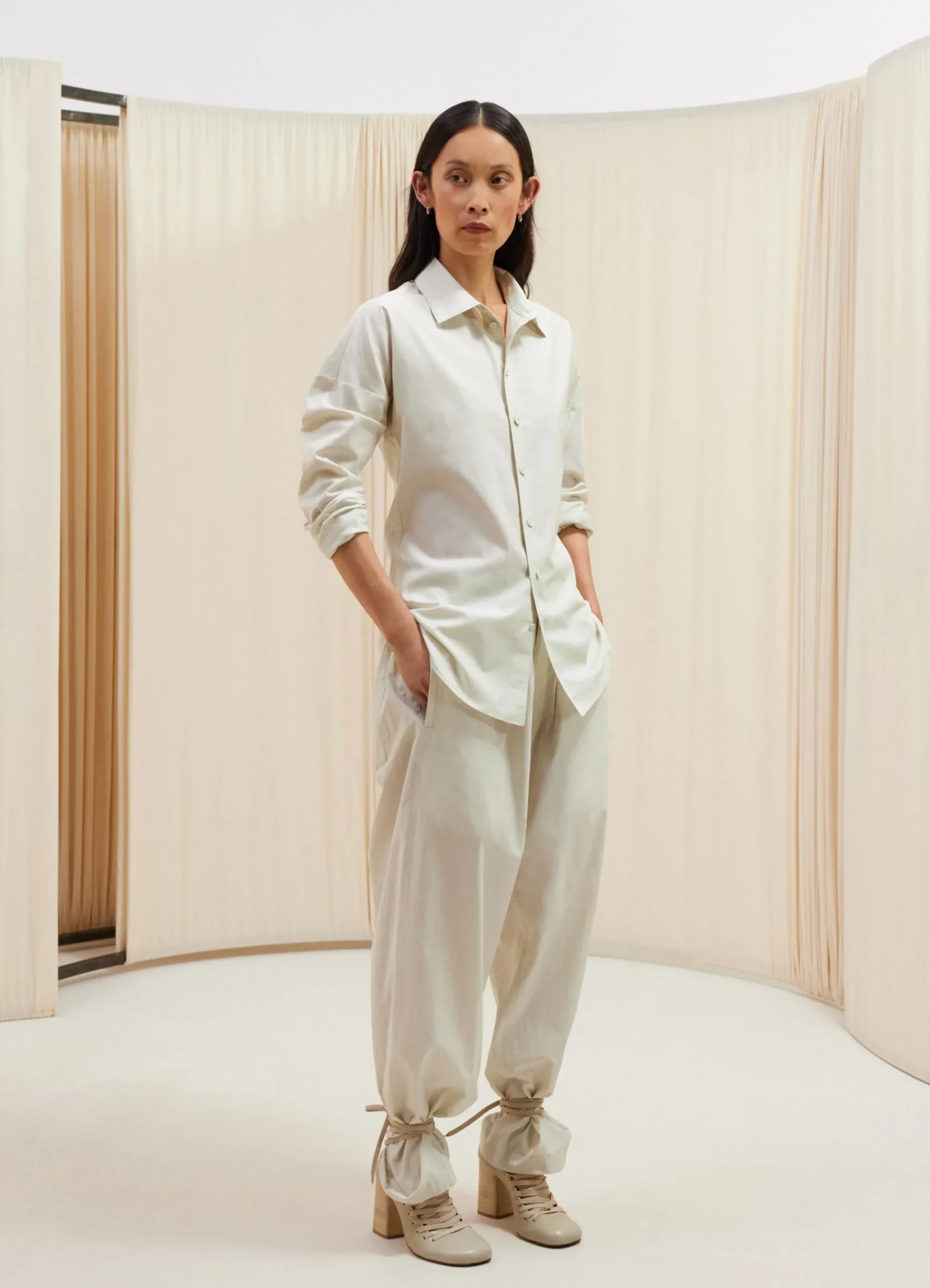 Best CHEMISE AJUSTÉE À COL ROND Femme Chemises