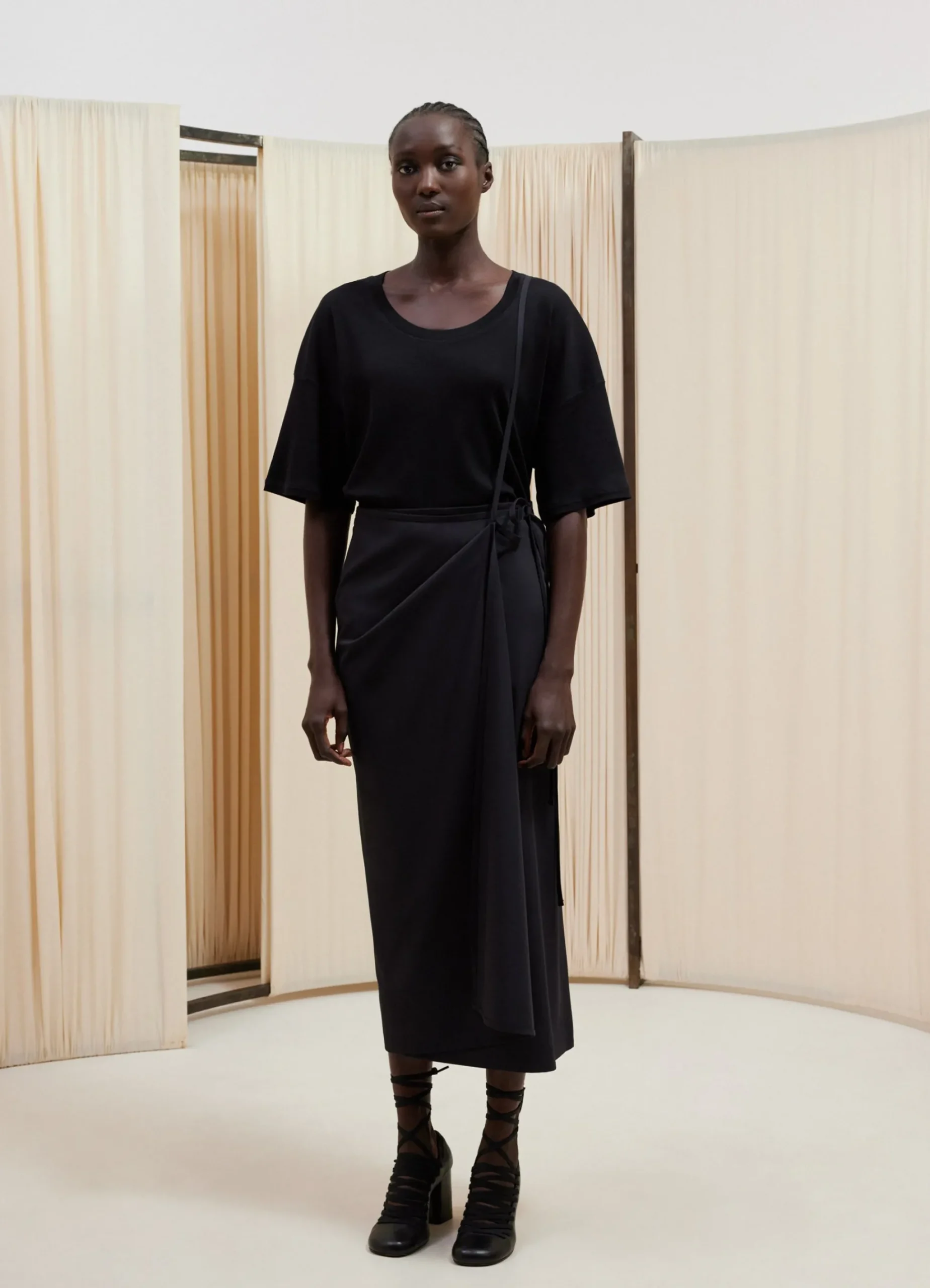 Outlet JUPE TAILORED LÉGÈRE Femme Jupes