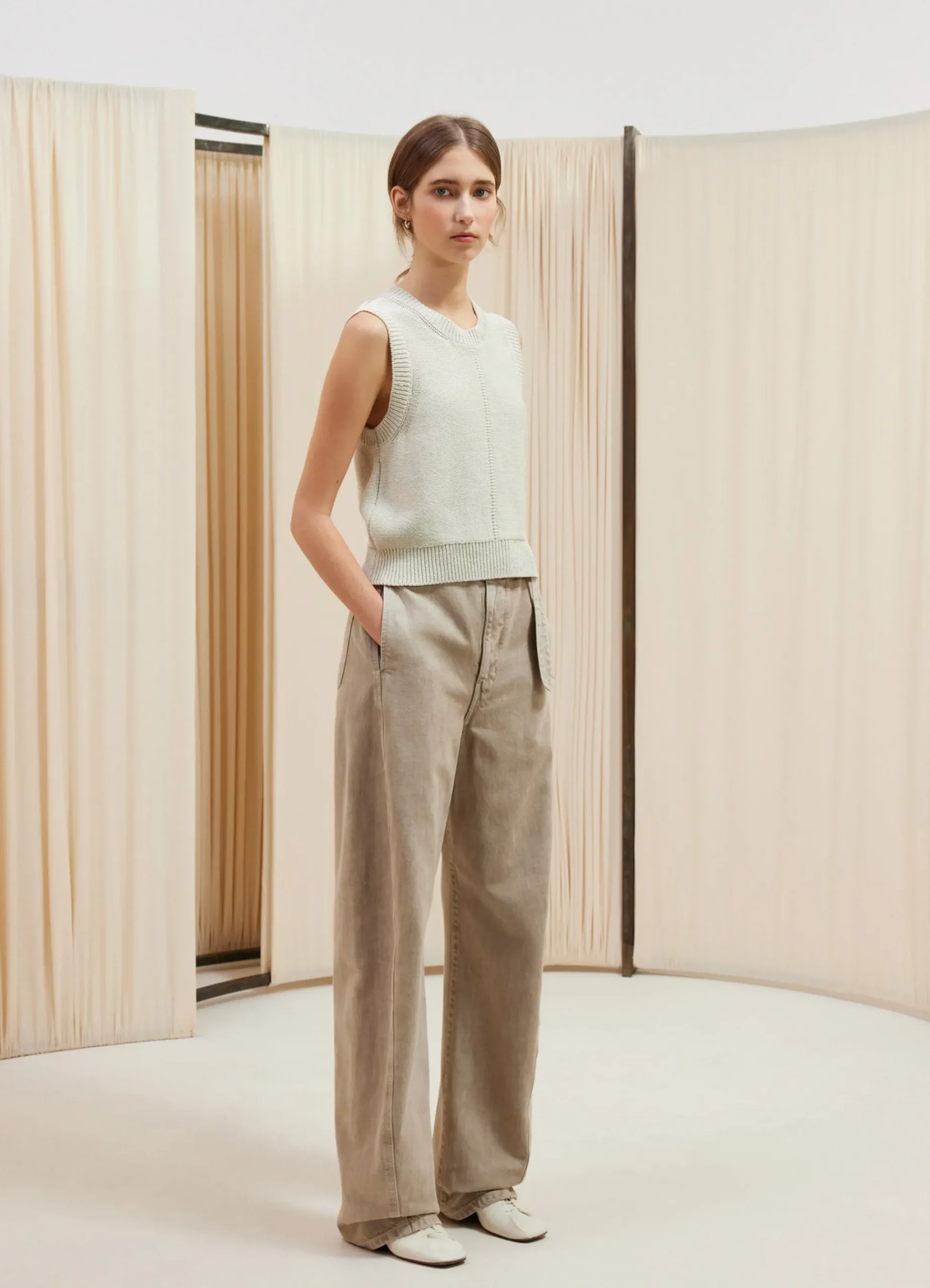 Shop PULL-OVER COURT SANS MANCHES Femme Maille|Hauts