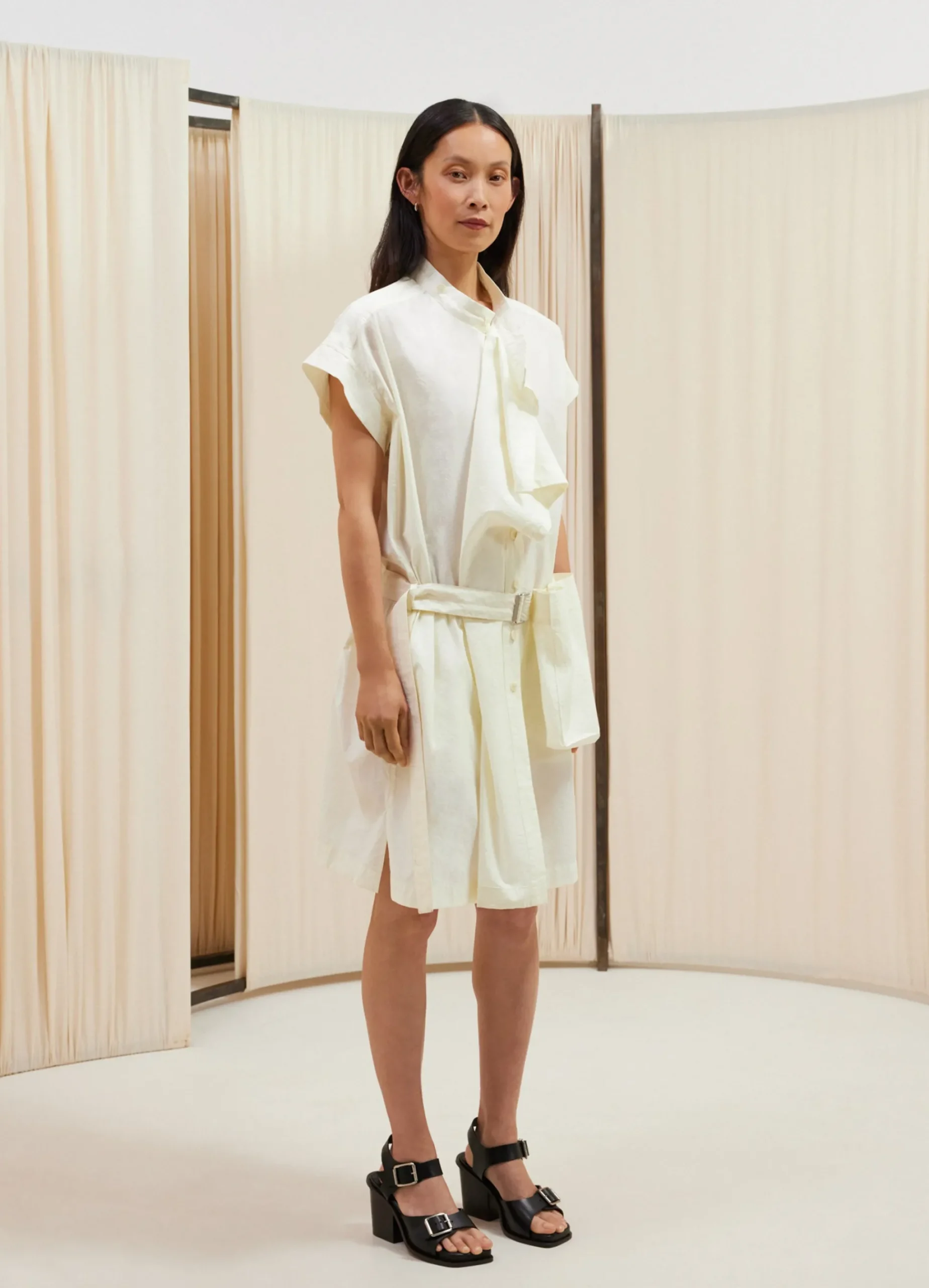 Online ROBE ASYMÉTRIQUE SANS MANCHES Femme Robes