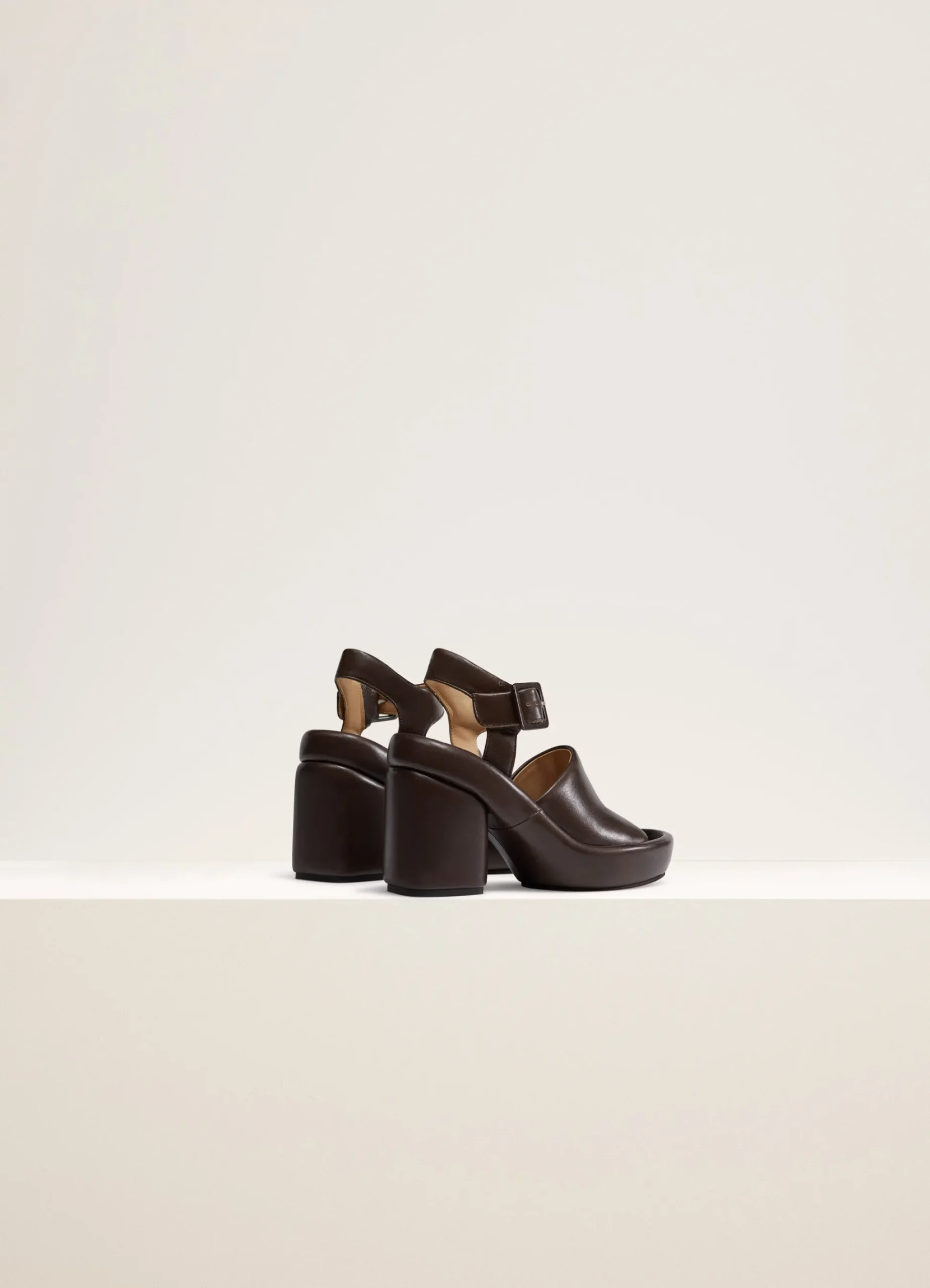Shop SANDALES COMPENSÉES MATELASSÉES Femme Chaussures