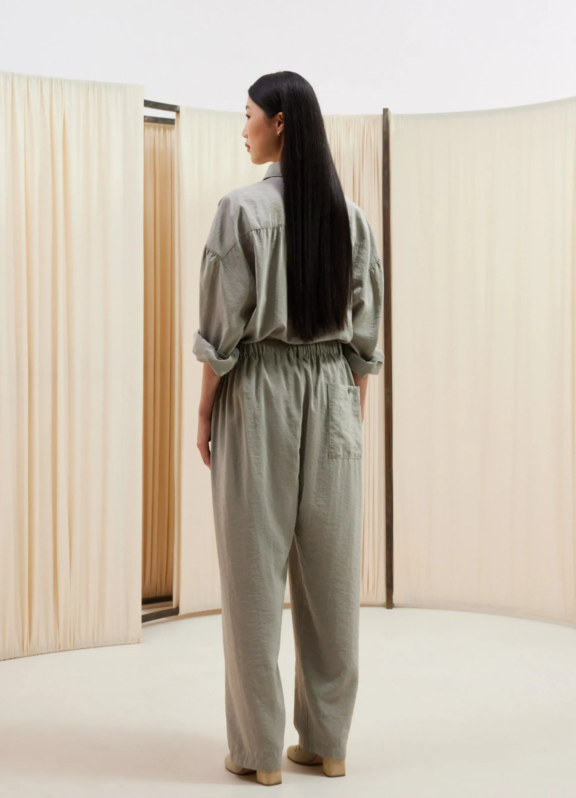 Shop STRAIGHT COLLAR TWISTED SHIRT Femme Chemises