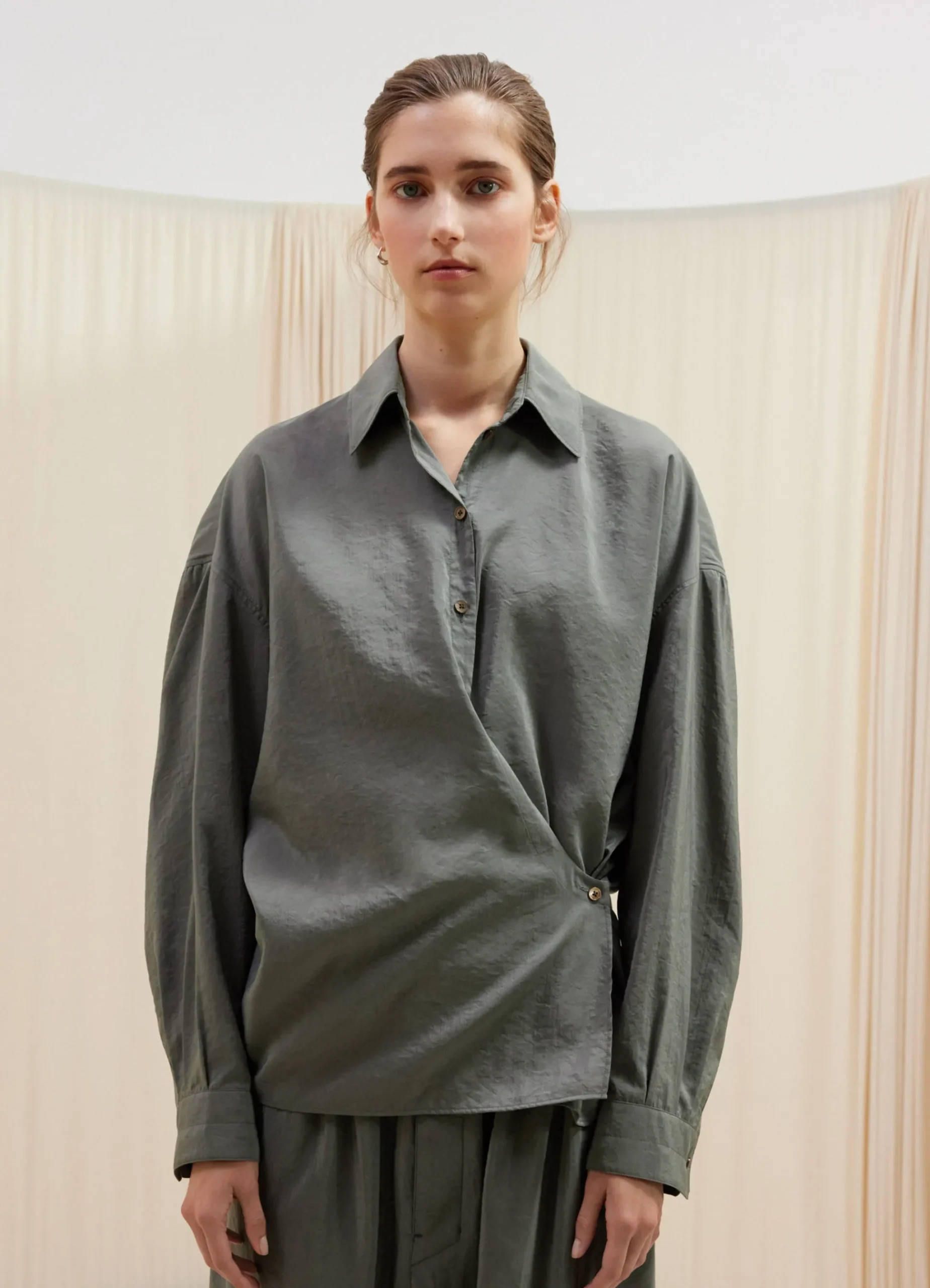 Discount STRAIGHT COLLAR TWISTED SHIRT Femme Chemises